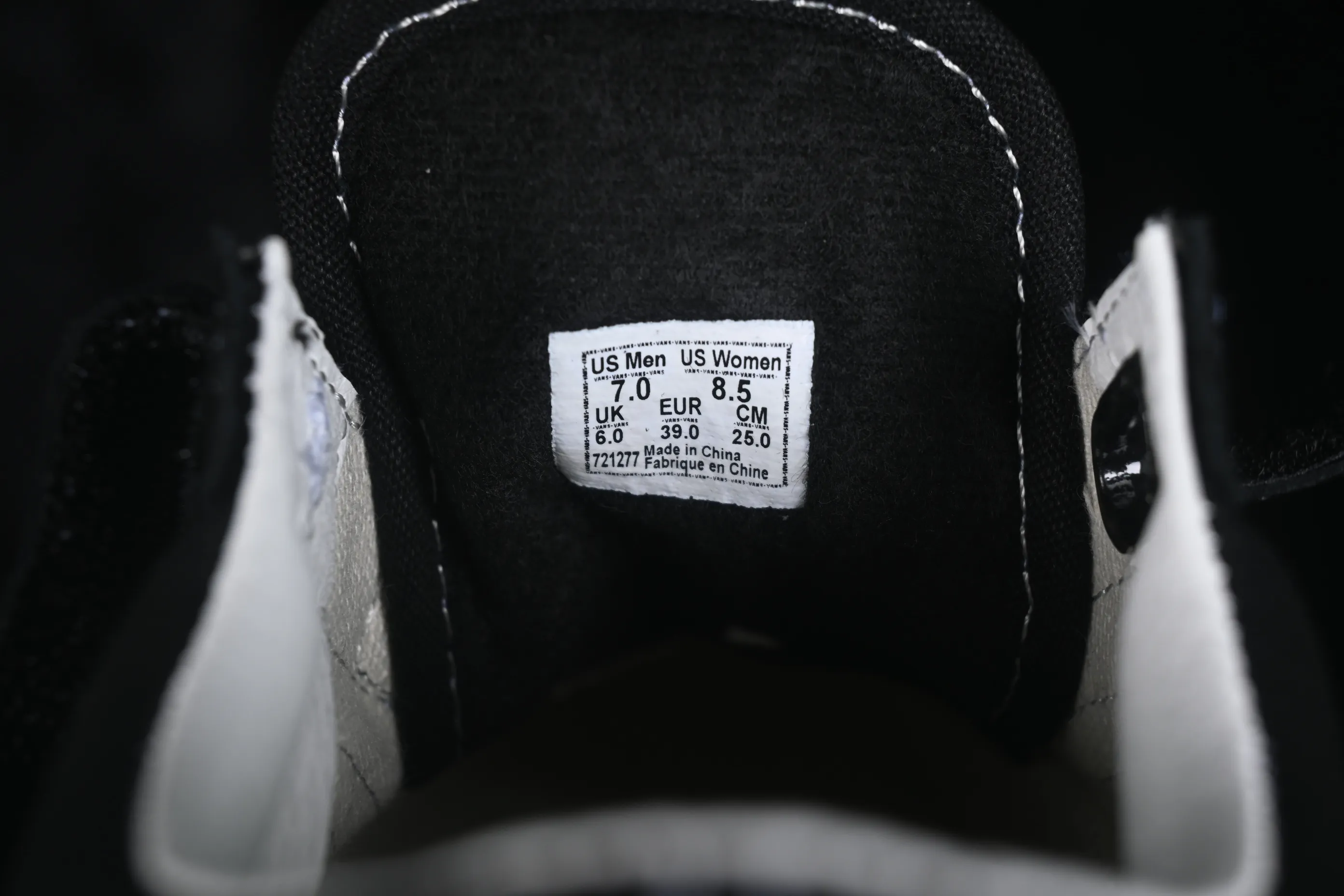 All categories Vans Vans series Vans Low Vans low top Vans Old Skool Vans Velcro low-top casual skateboard shoes VN0A3D29OIU